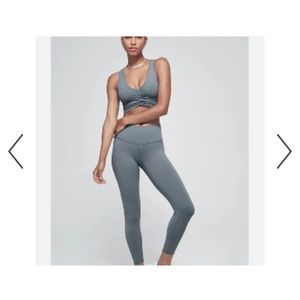 Alo yoga airbrush leggings - steel grey - NWT